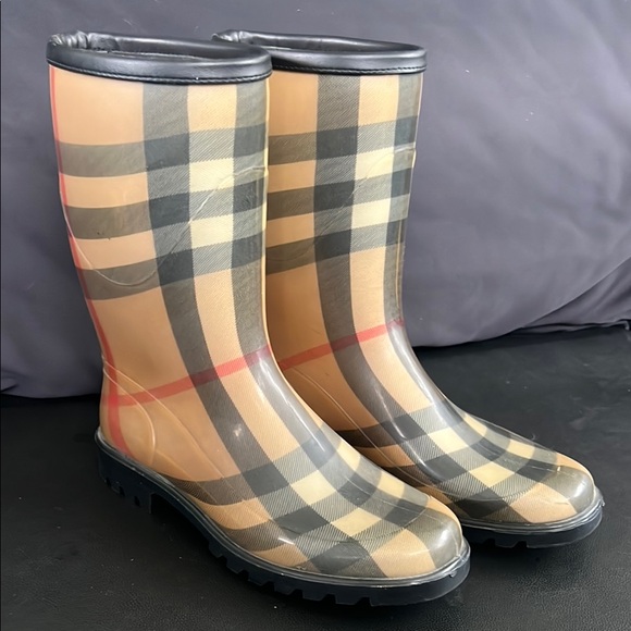 BURBERRY Rain Boots Shoes Check Plaid Rubber Mid-Calf Made in Italy Size 38. - Picture 1 of 9